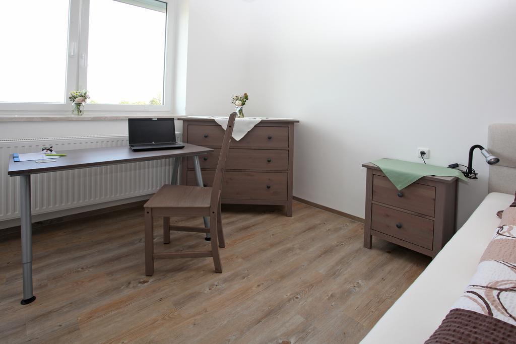 Pension Weinbauer Hofkirchen im Traunkreis Room photo